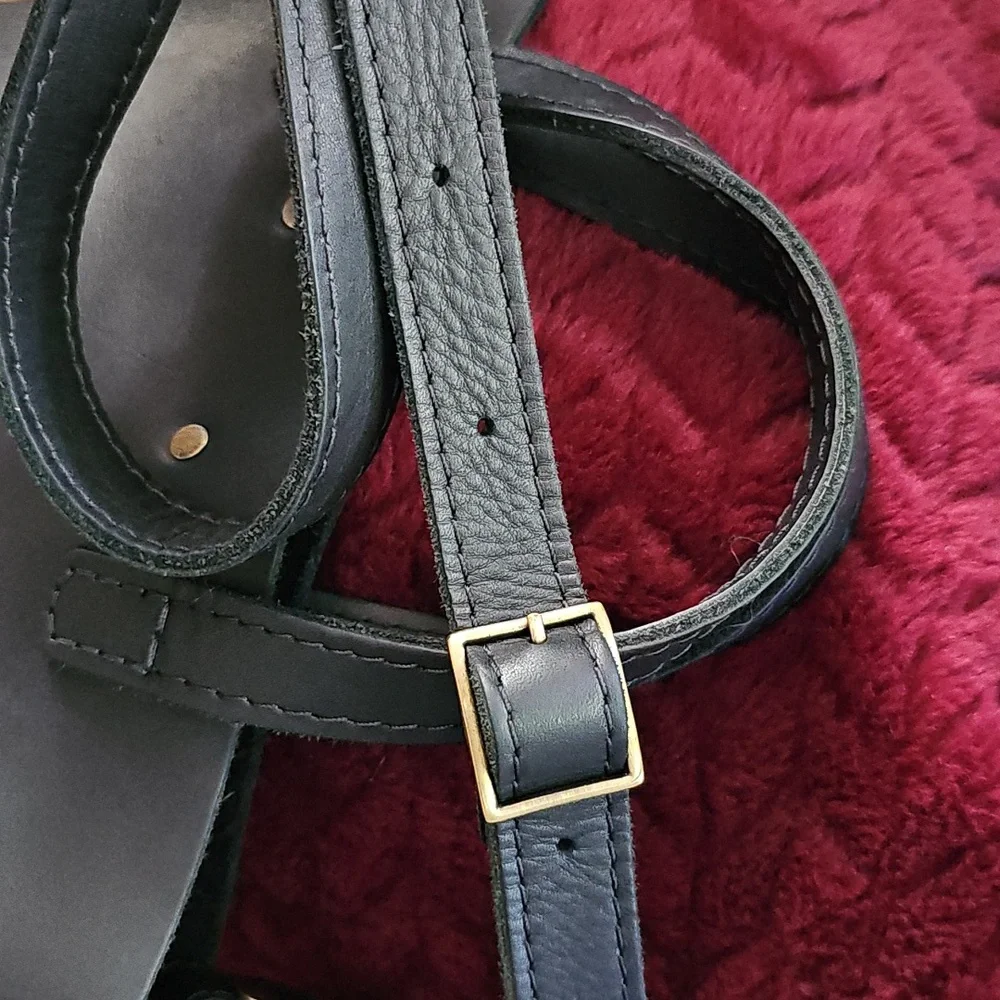 Portland Leather Goods Black Mini EUC - Picture 6 of 9